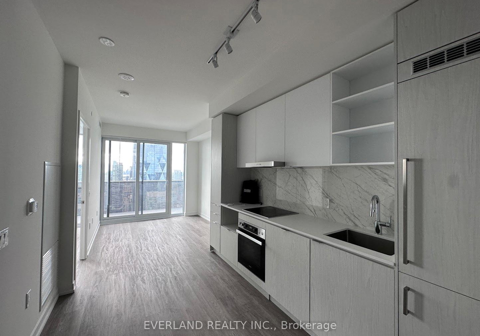 55-cooper-street-toronto-ontario-c12252935