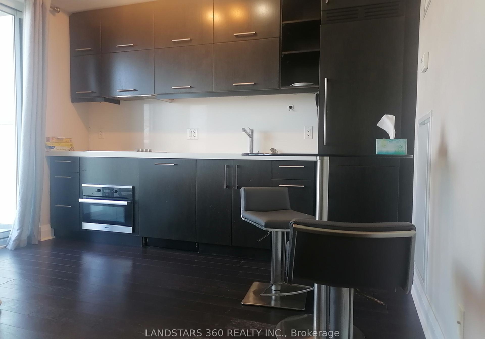 1080-bay-street-w-toronto-ontario-c12253022