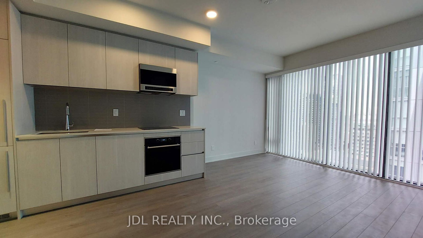 8-cumberland-street-toronto-ontario-c12253106