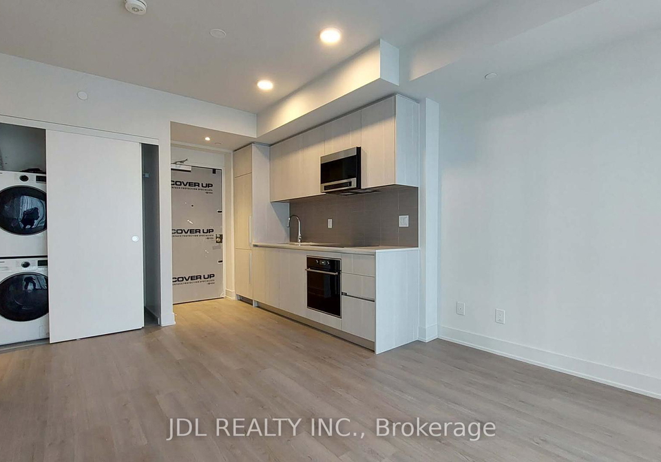 8-cumberland-street-toronto-ontario-c12253106