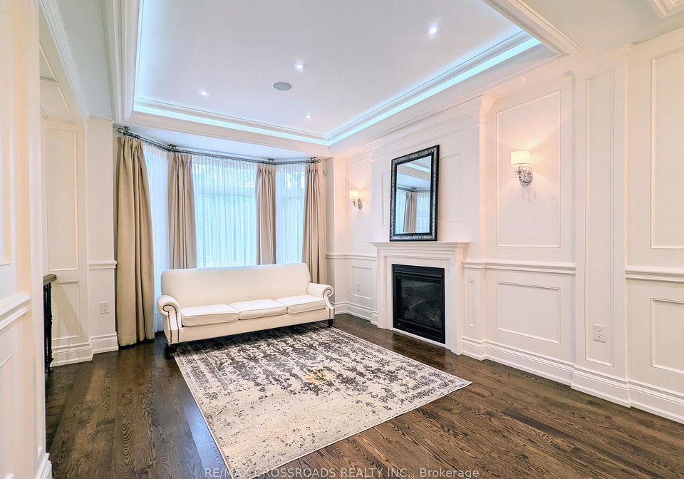 90-hollywood-avenue-north-york-ontario-c12253157