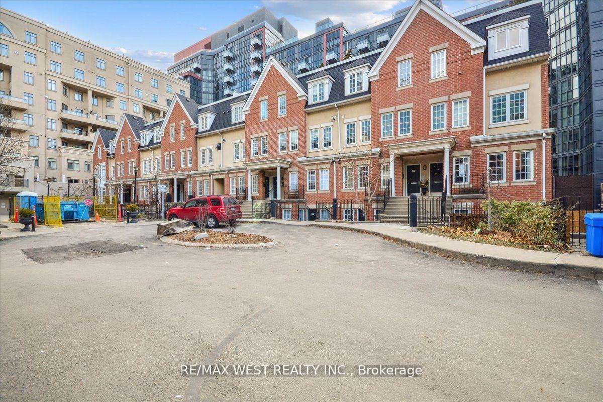11-niagara-street-toronto-ontario-c12253337