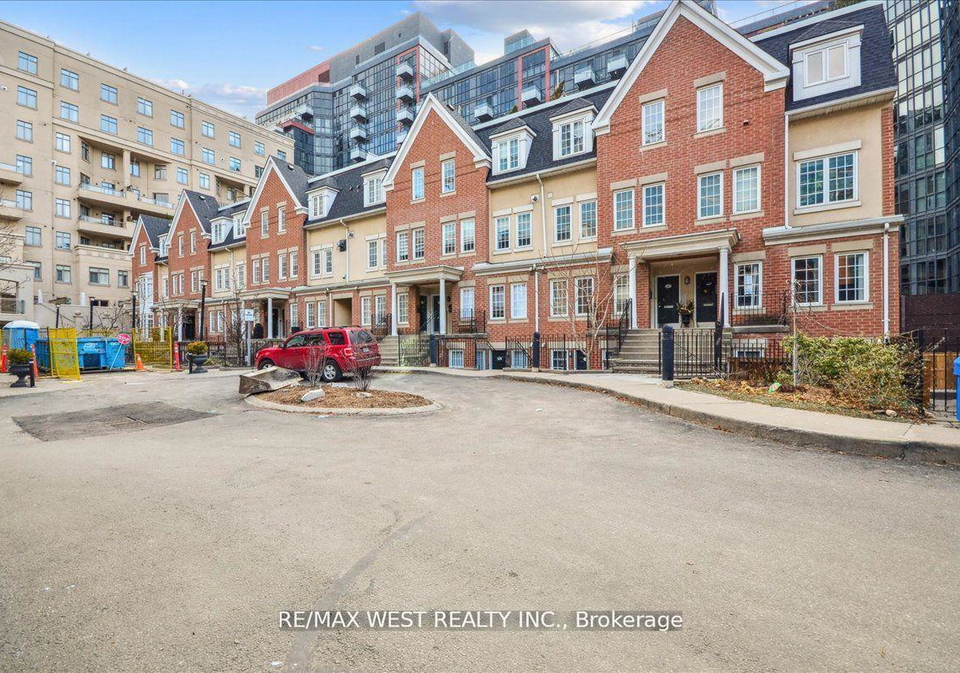 11-niagara-street-toronto-ontario-c12253337