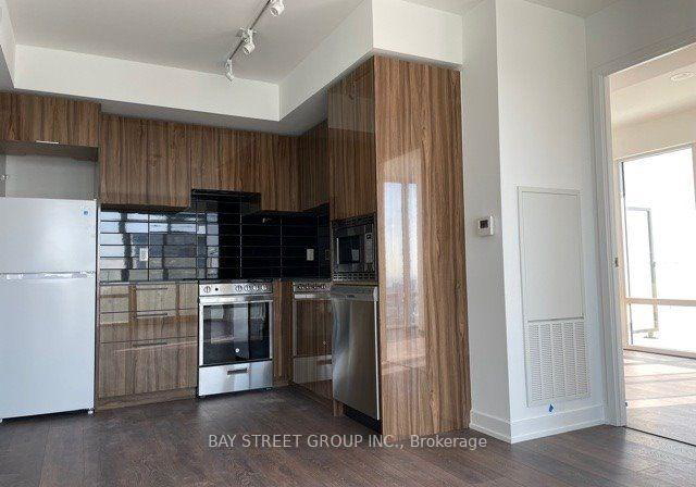 501-yonge-street-toronto-ontario-c12253443