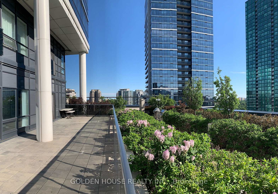 5-sheppard-avenue-e-north-york-ontario-c12253578