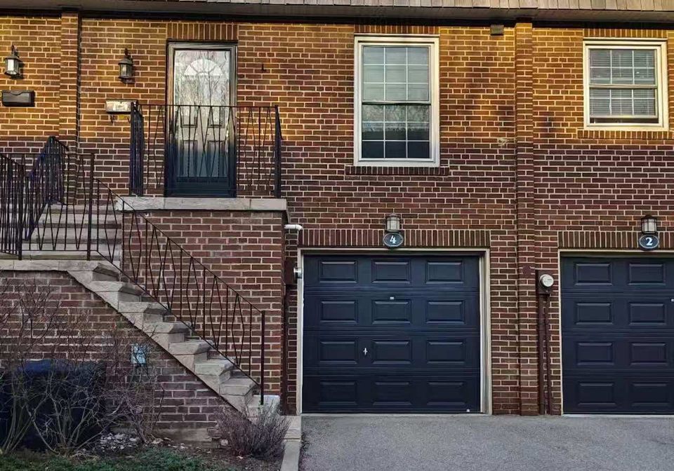 4-stonedale-placeway-north-york-ontario-c12253587