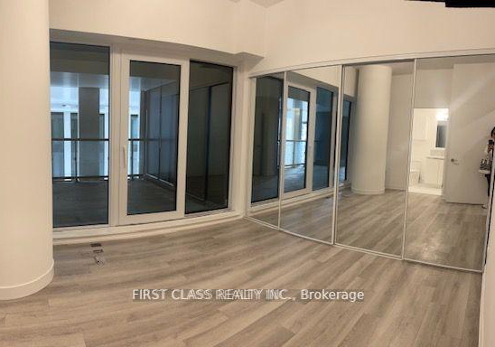 238-simcoe-street-w-toronto-ontario-c12253802
