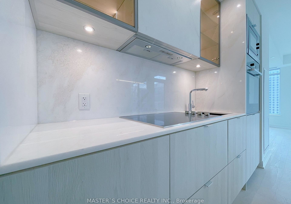 11-yorkville-avenue-toronto-ontario-c12253808