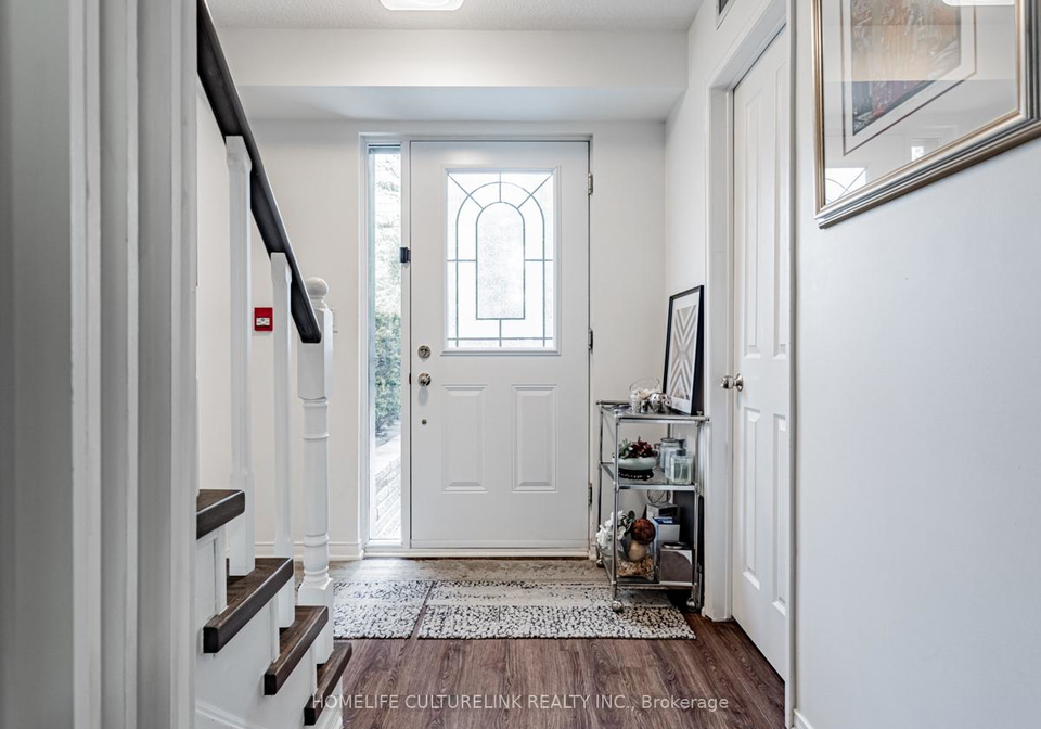 38-hollywood-avenue-north-york-ontario-c12253894