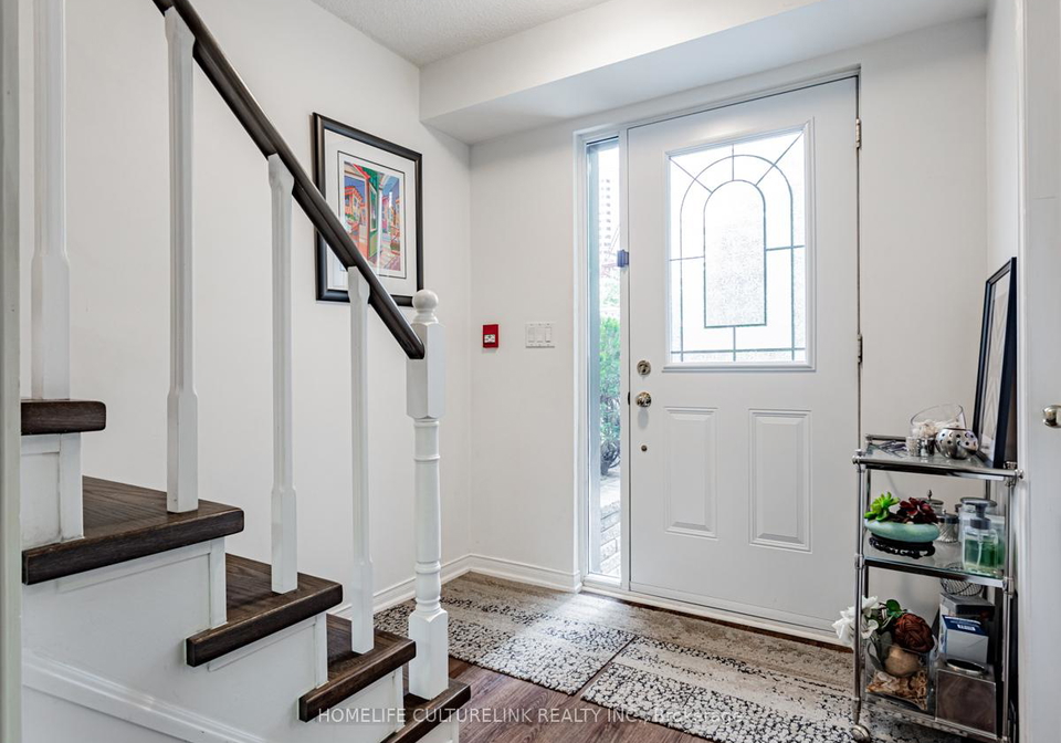 38-hollywood-avenue-north-york-ontario-c12253894