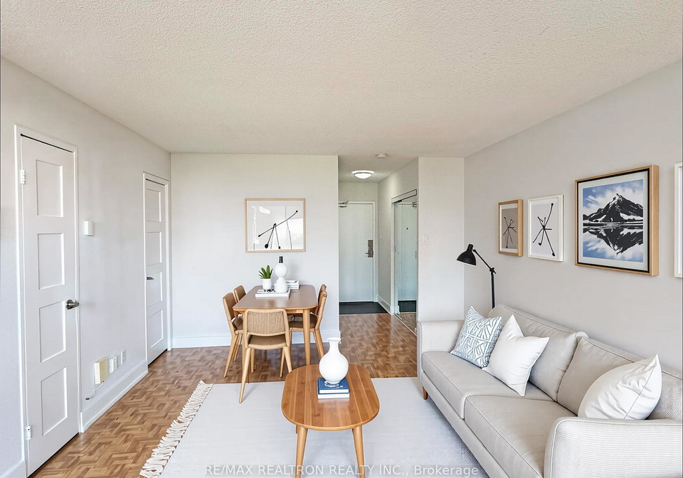33-isabella-street-toronto-ontario-c12253972