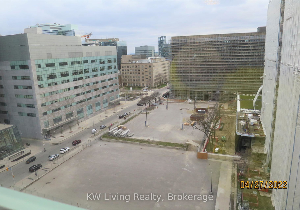 889-bay-street-toronto-ontario-c12253974