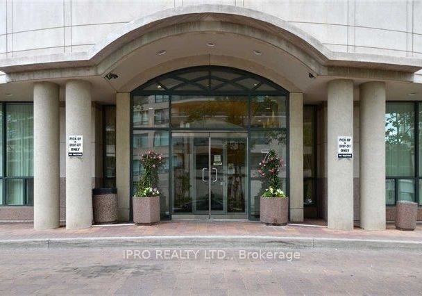 7-lorraine-drive-toronto-ontario-c12254091