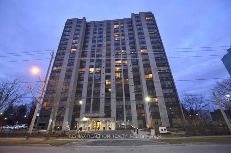 5-kenneth-avenue-north-york-ontario-c12254216