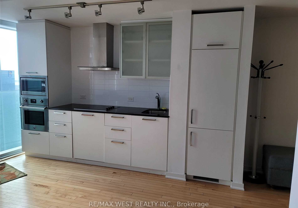 12-york-street-toronto-ontario-c12254533