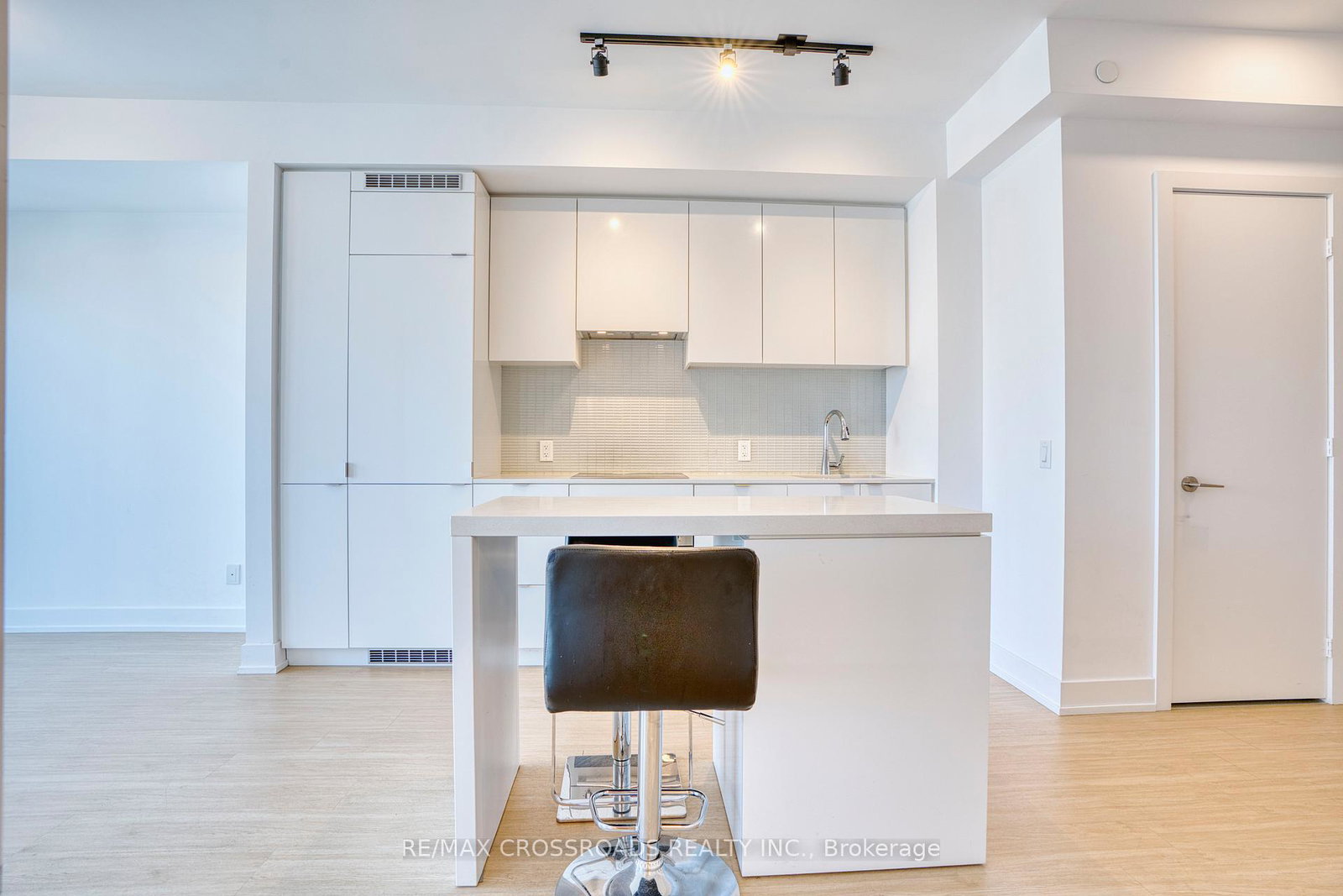 7-grenville-street-toronto-ontario-c12254571