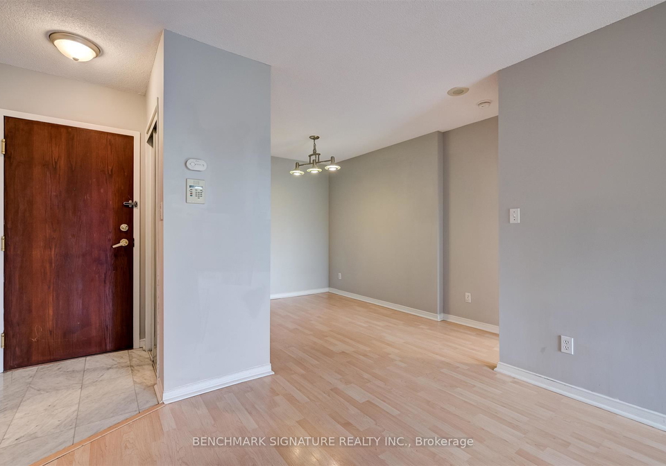 18-hillcrest-avenue-north-york-ontario-c12254779