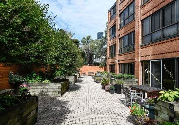 20-glebe-road-w-toronto-ontario-c12254833