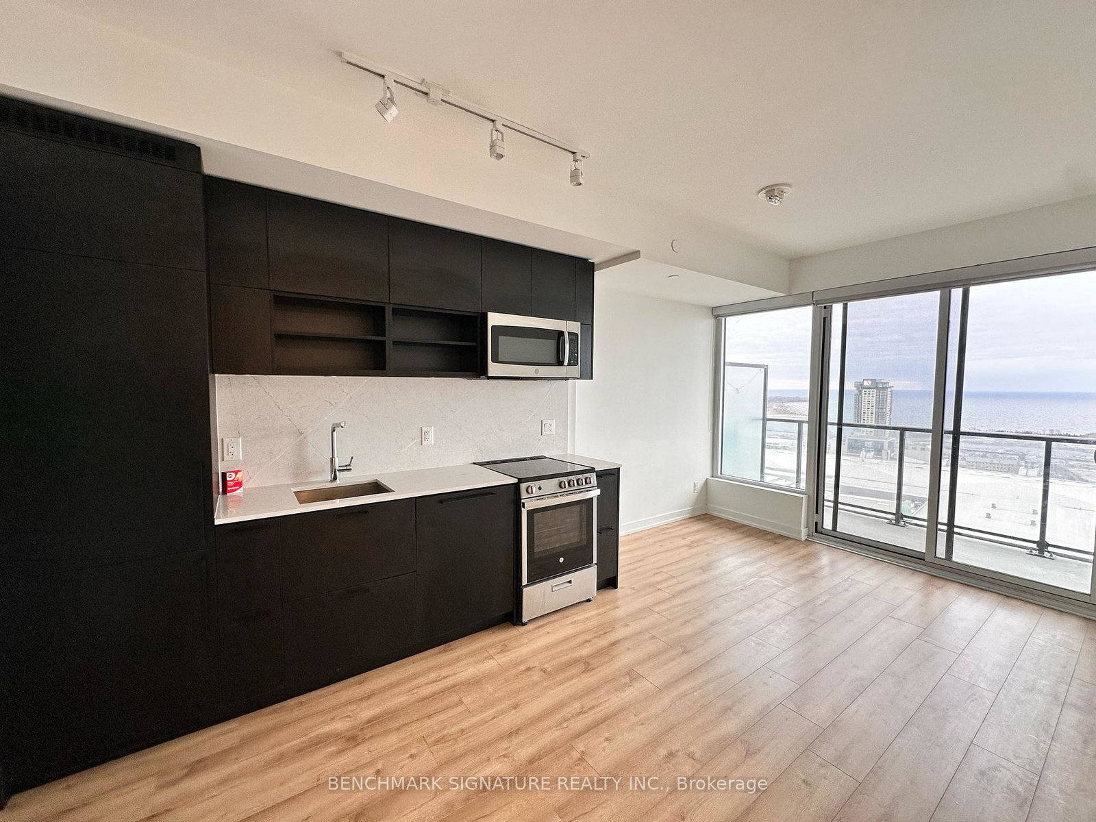 135-east-liberty-street-toronto-ontario-c12254921