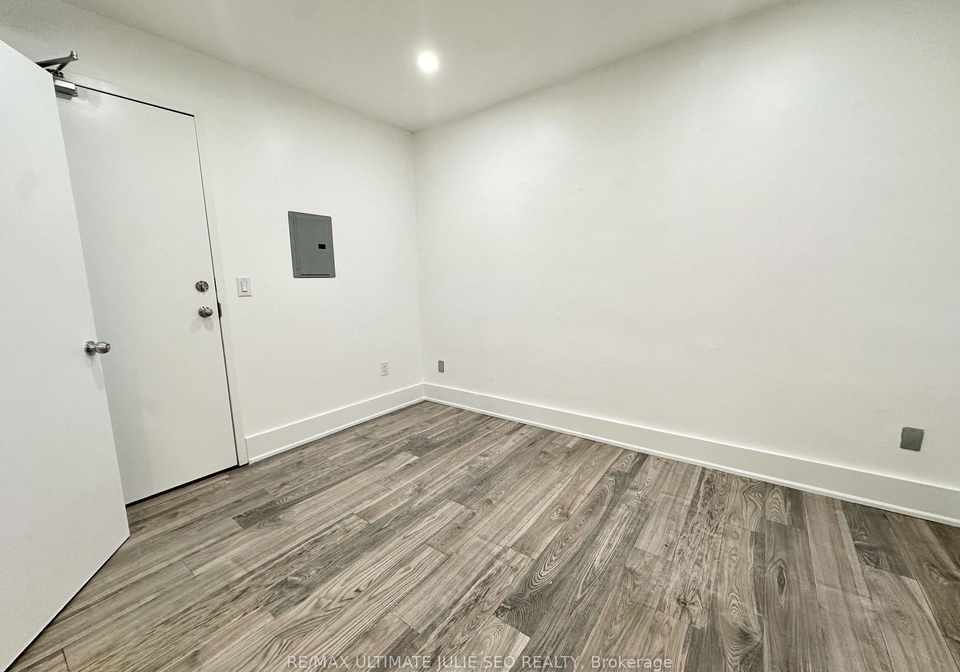 432-st-clarens-avenue-toronto-ontario-c12255133