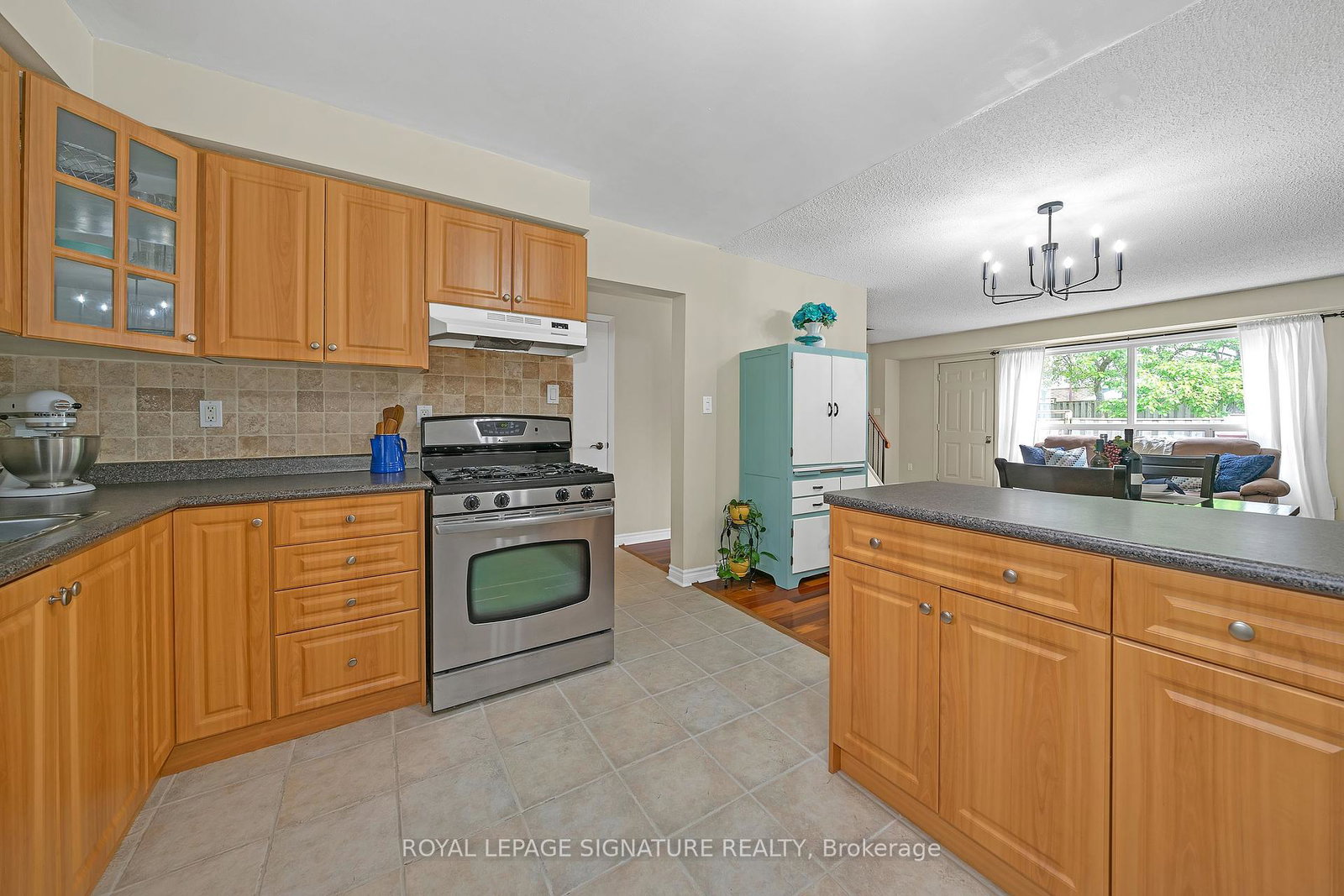 5-early-apple-way-north-york-ontario-c12255784
