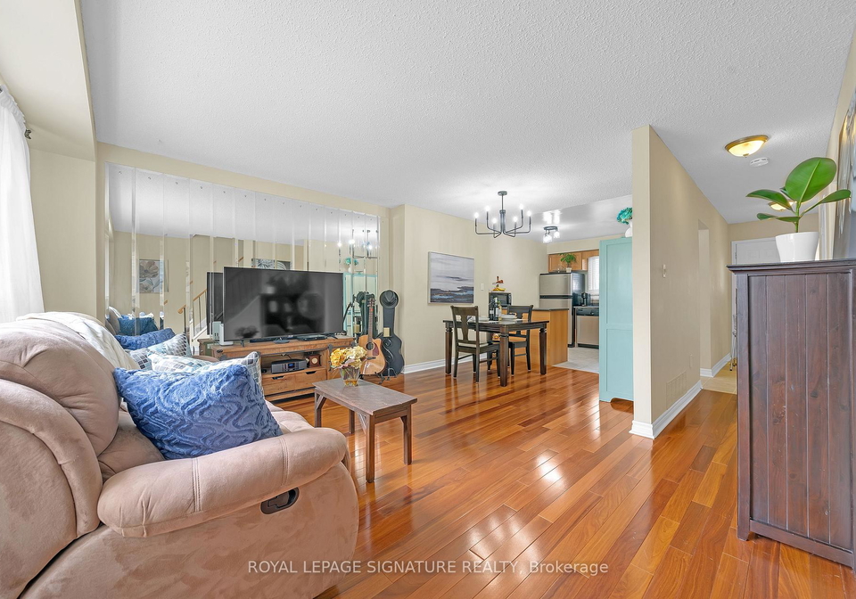 5-early-apple-way-north-york-ontario-c12255784