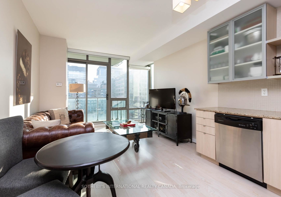 33-lombard-street-toronto-ontario-c12255820