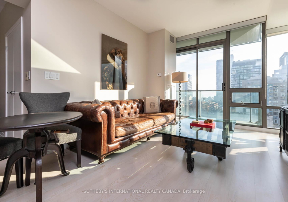 33-lombard-street-toronto-ontario-c12255820