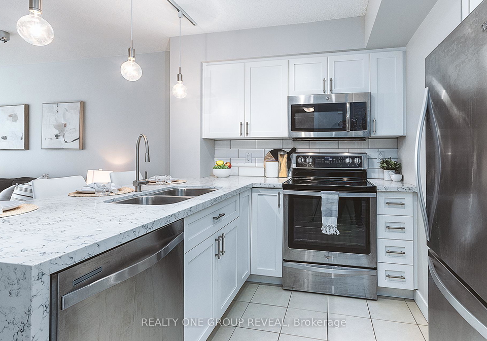 373-front-street-w-toronto-ontario-c12256010