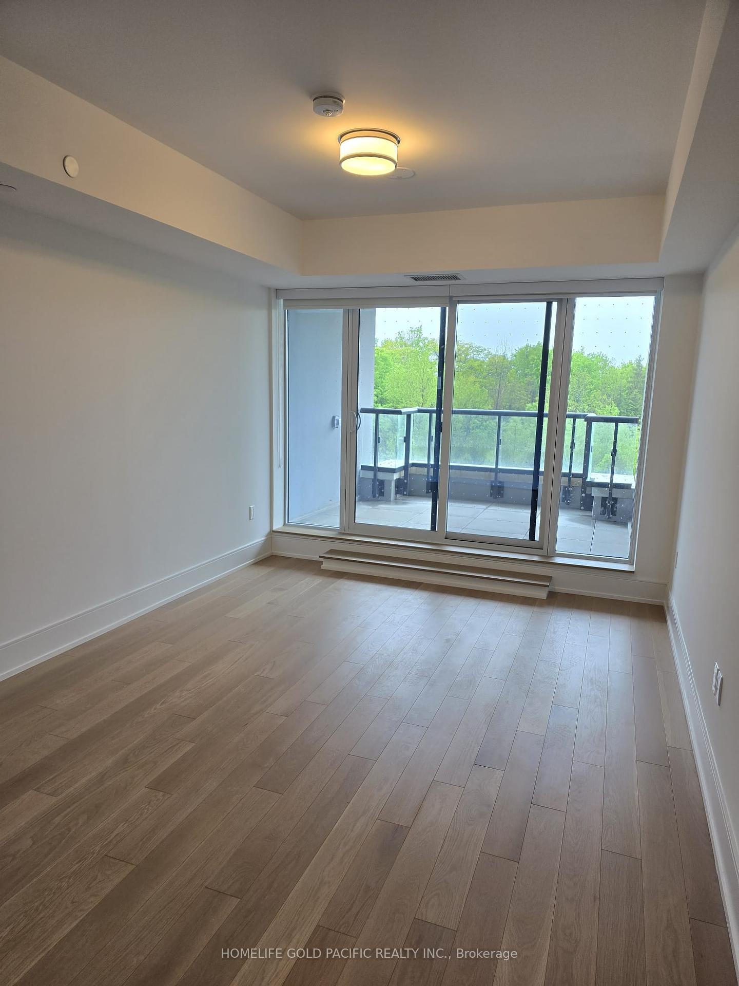 10-inn-on-the-park-drive-north-york-ontario-c12256016