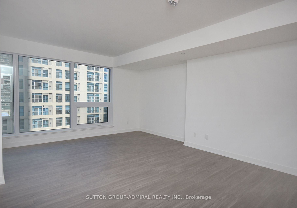 11-wellesley-street-toronto-ontario-c12256040