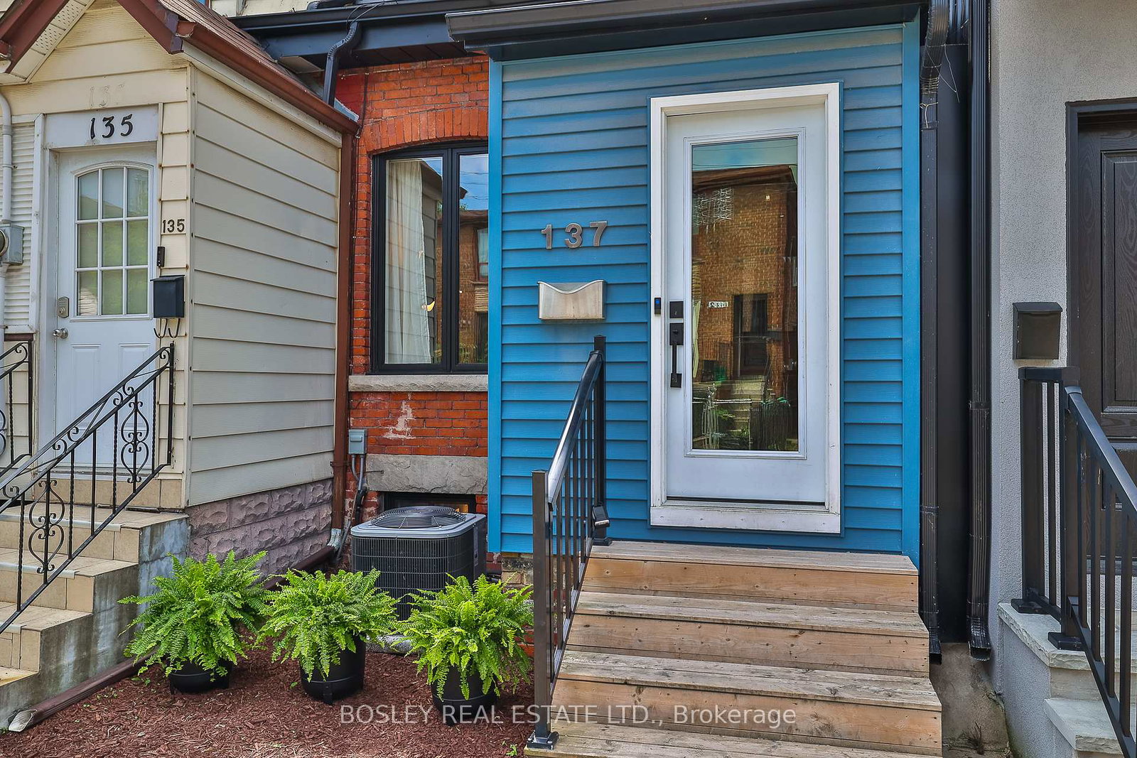 137-wolseley-street-toronto-ontario-c12256095