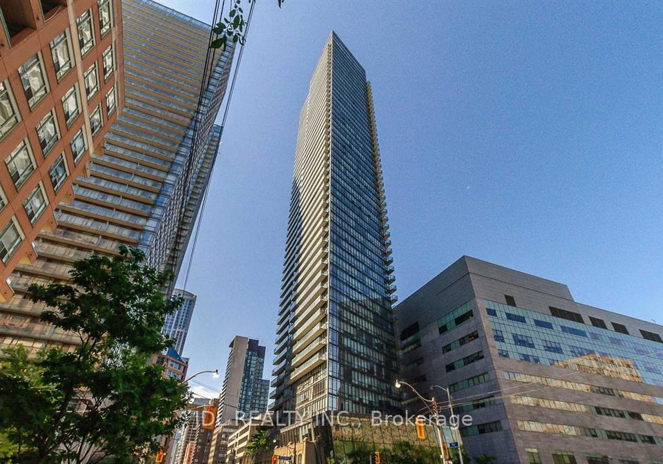 832-bay-street-toronto-ontario-c12256188