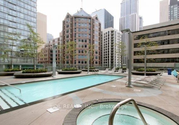 832-bay-street-toronto-ontario-c12256188