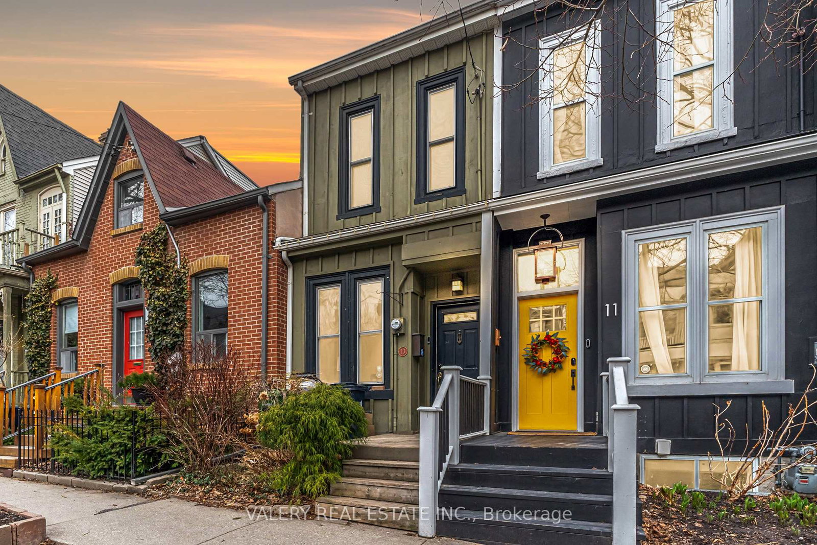 13-sword-street-toronto-ontario-c12256241