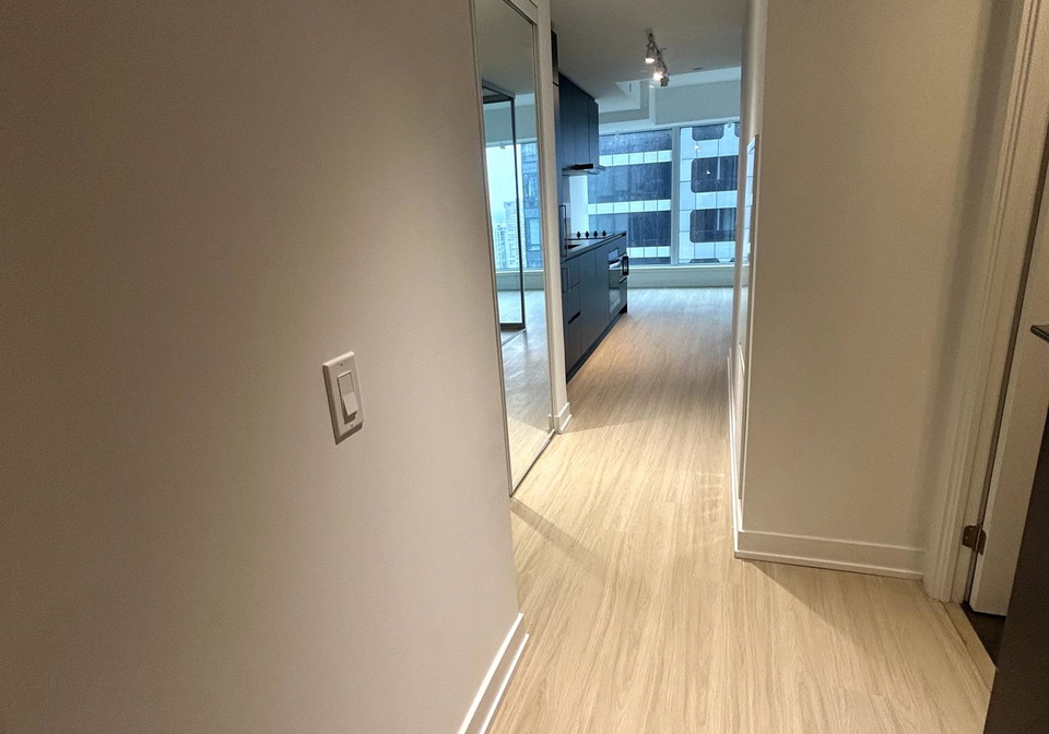 8-wellesley-street-toronto-ontario-c12256266