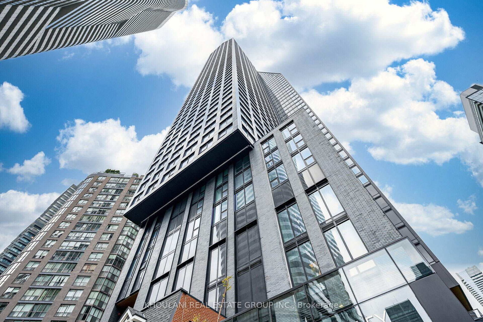 8-wellesley-street-w-toronto-ontario-c12256270