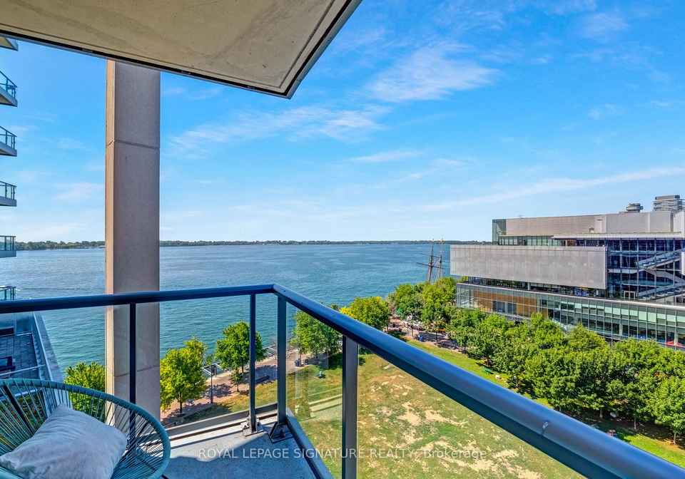 15-merchants-wharf-toronto-ontario-c12256374