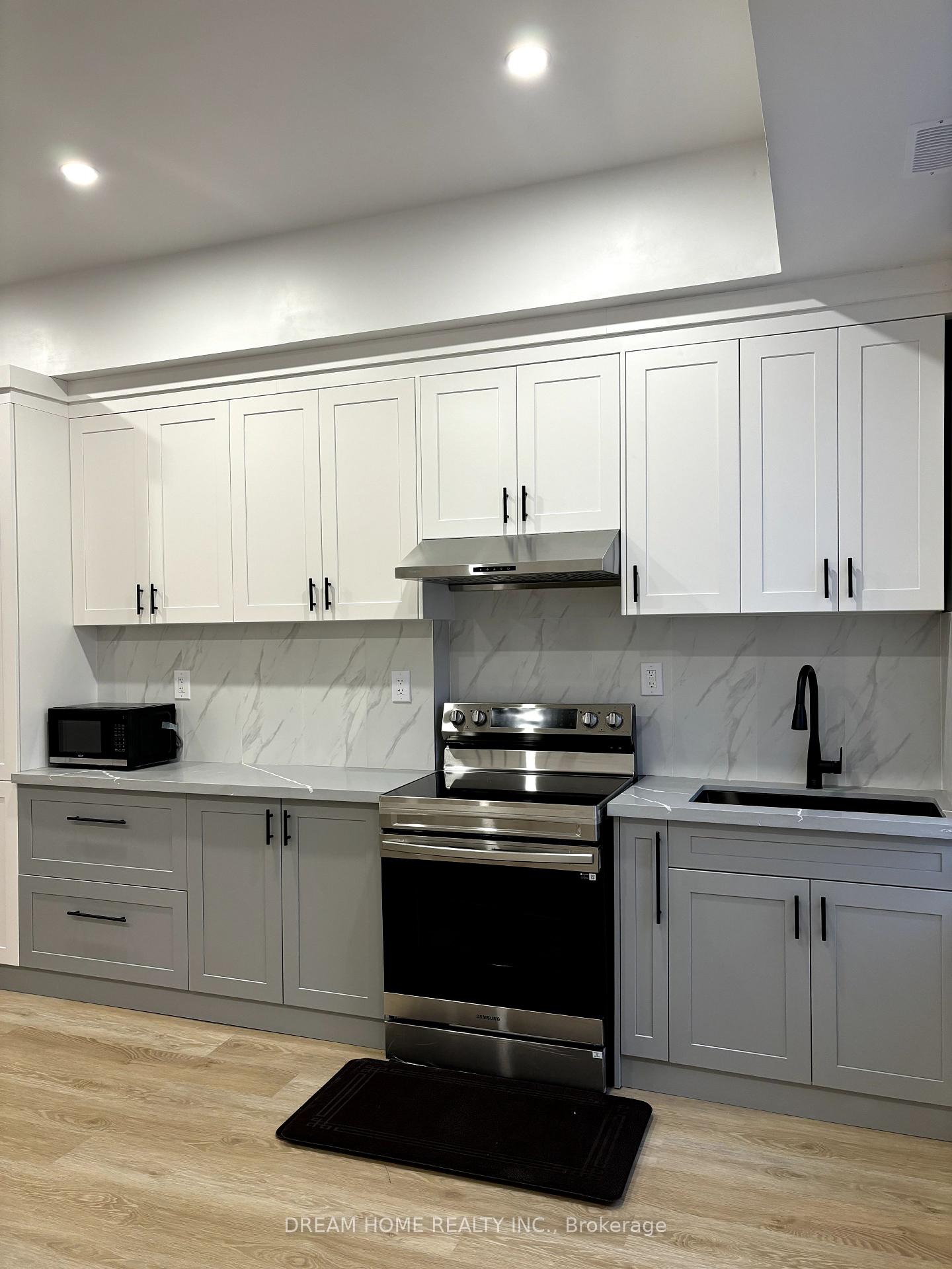 337-mutual-street-toronto-ontario-c12256561