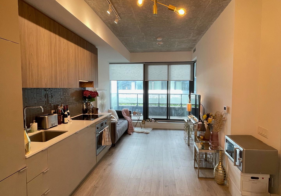 161-roehampton-avenue-toronto-ontario-c12256860
