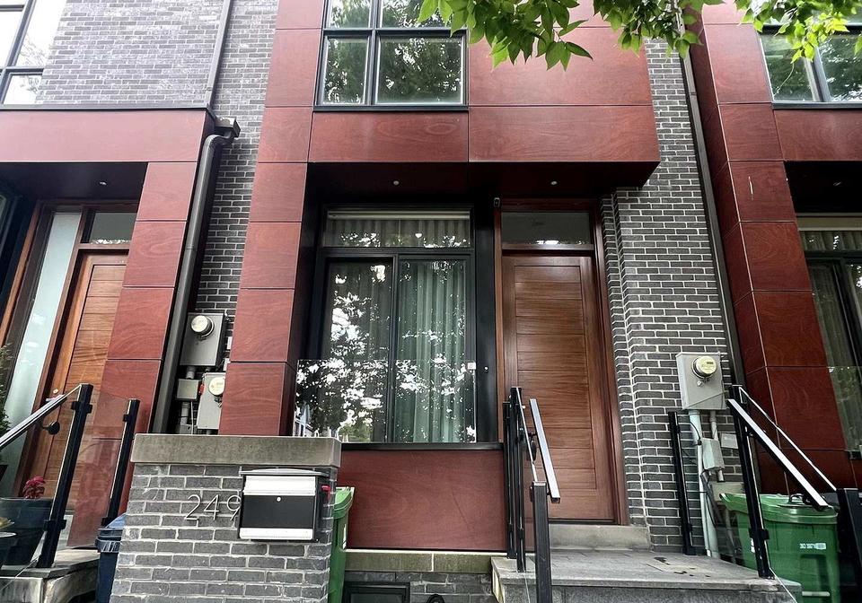 249-claremont-street-toronto-ontario-c12257030