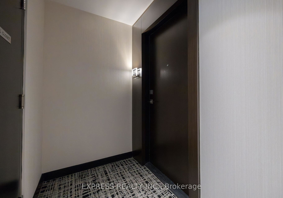 2221-yonge-street-toronto-ontario-c12257184