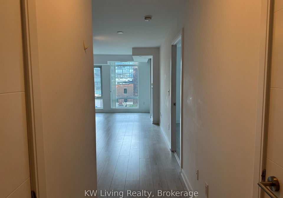 525-adelaide-street-w-toronto-ontario-c12257211