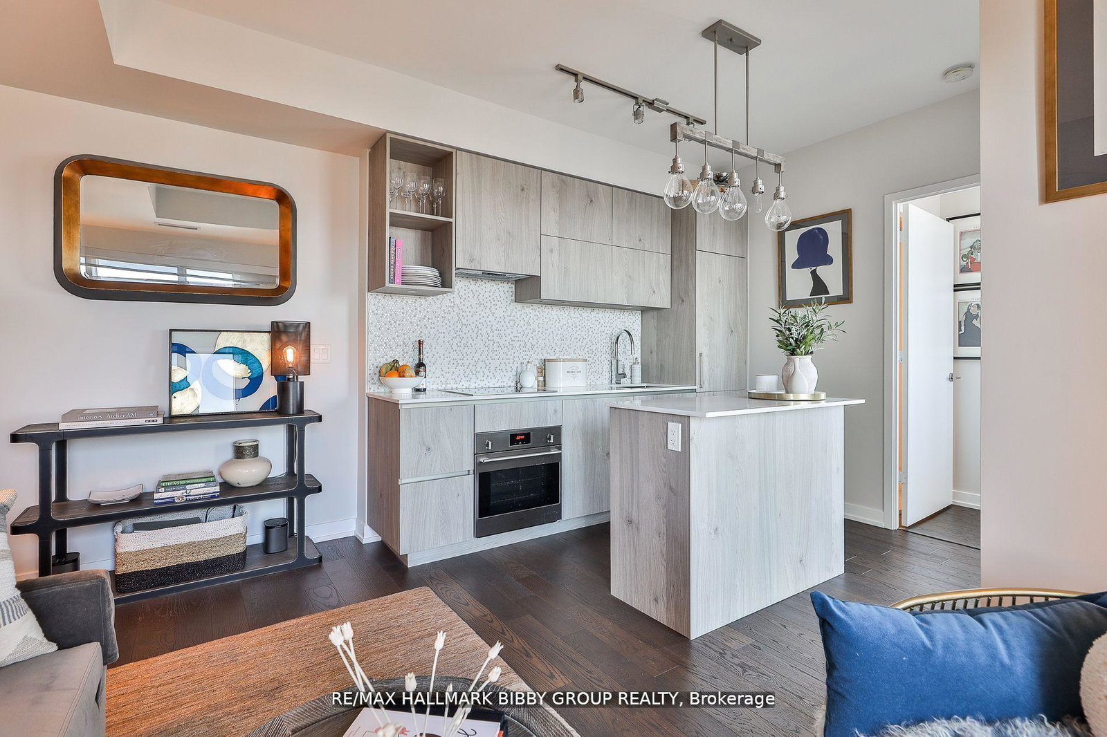 1-yorkville-avenue-toronto-ontario-c12257340