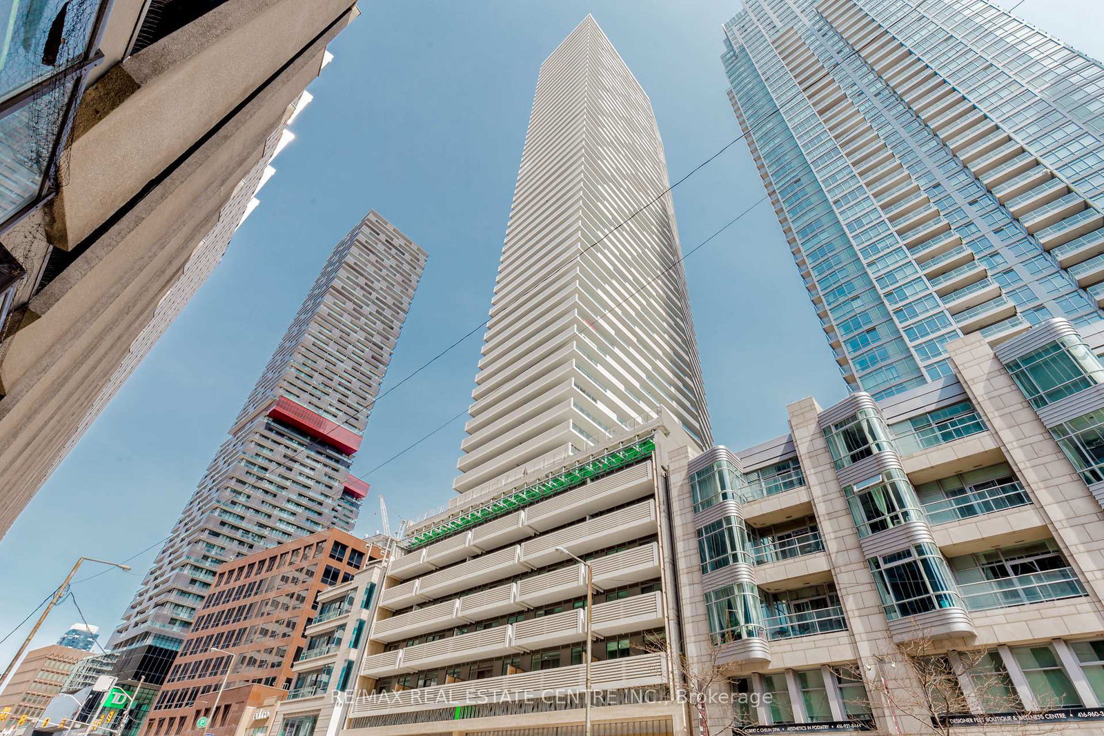 2221-yonge-street-toronto-ontario-c12257447