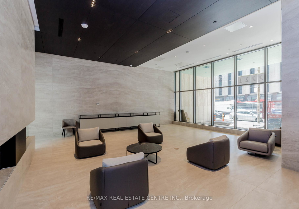 2221-yonge-street-toronto-ontario-c12257447