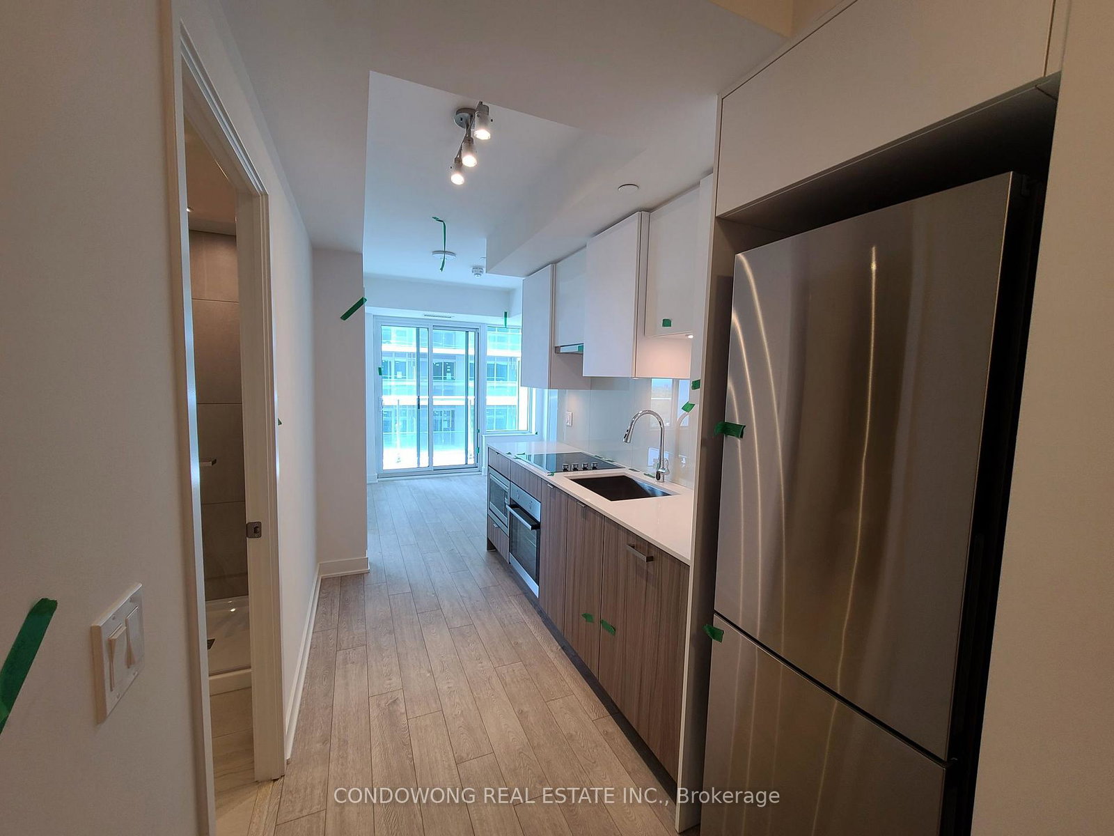 99-broadway-avenue-toronto-ontario-c12257518