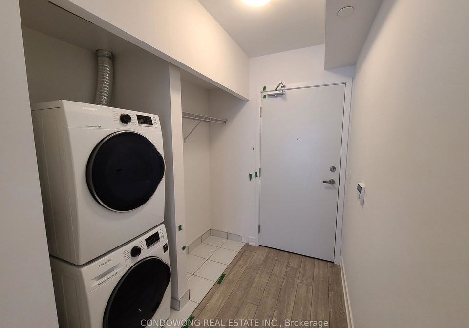 99-broadway-avenue-toronto-ontario-c12257518