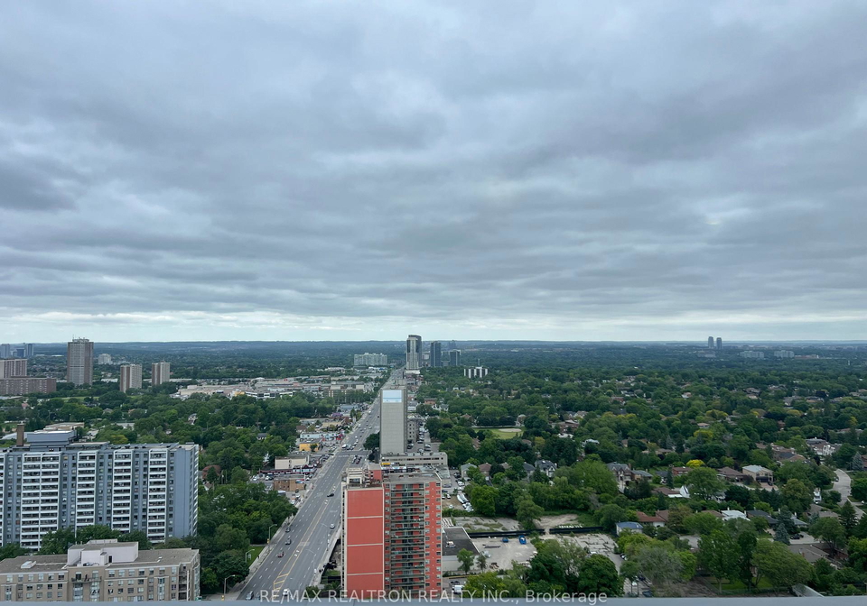 7-golden-lion-heights-north-york-ontario-c12257774