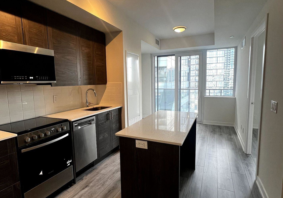 15-ellerslie-avenue-toronto-ontario-c12257788
